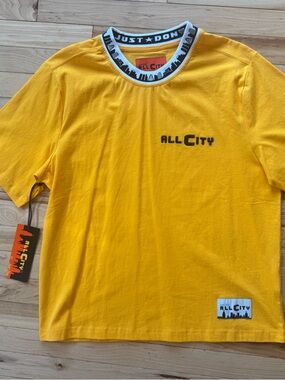T- shirt All City Yellow Graphic Logo Tee men’s size M